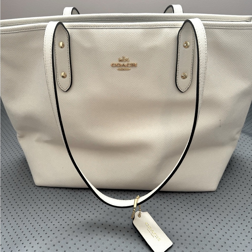 COACH City Zip Crossgrain Tote Shoulder Bag Chalk White/Gold